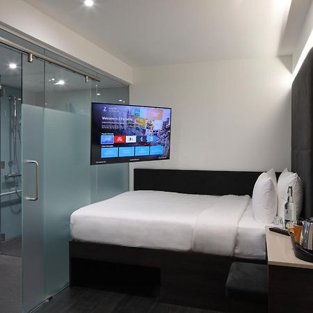 The Z Hotel Piccadilly Лондон Екстериор снимка
