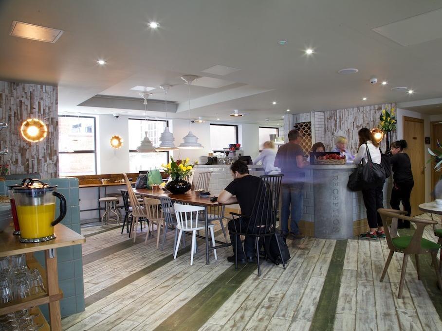 The Z Hotel Piccadilly Лондон Екстериор снимка