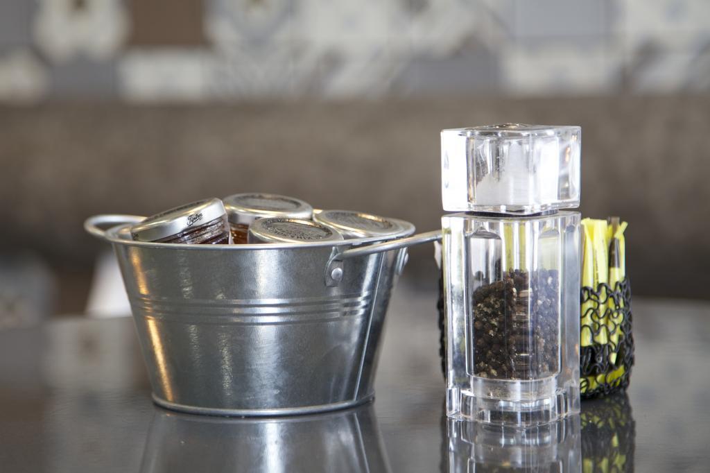 The Z Hotel Piccadilly Лондон Екстериор снимка
